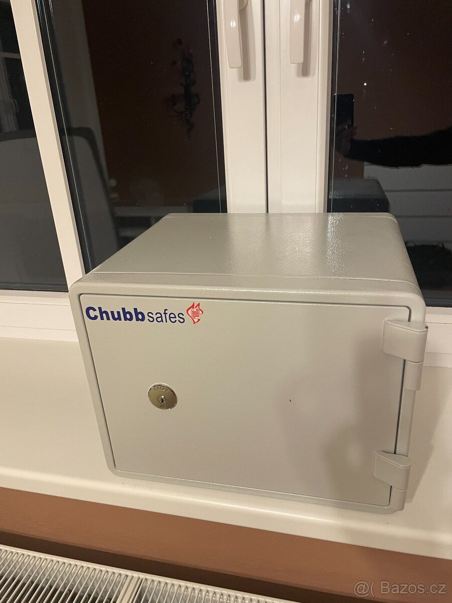 Chubbsafes Ohnivzdorný trezor Executive Cabinet 15-KL-60