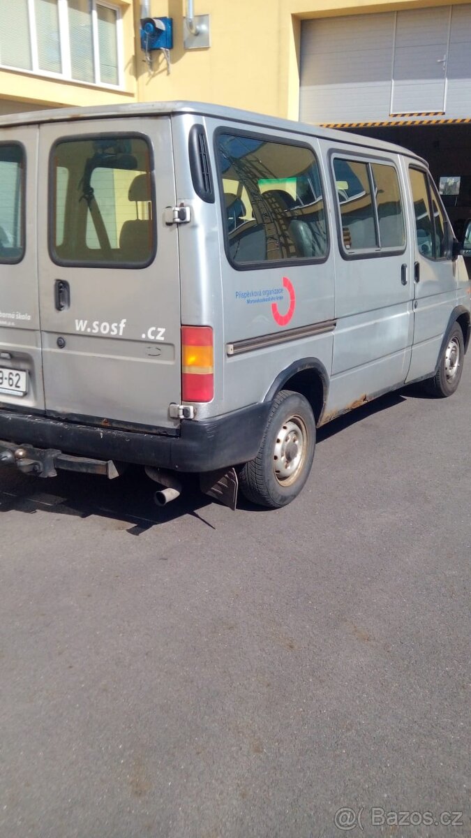 Ford Tranzit