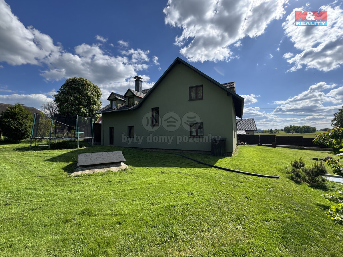 Prodej rodinného domu, 241 m², Bochov