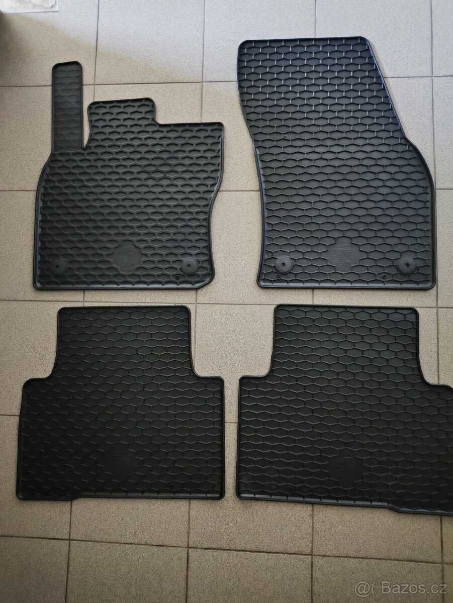 Gumové koberce VW Tiguan,Seat Tarraco,Ateca, Š.Kodiaq,Karoq
