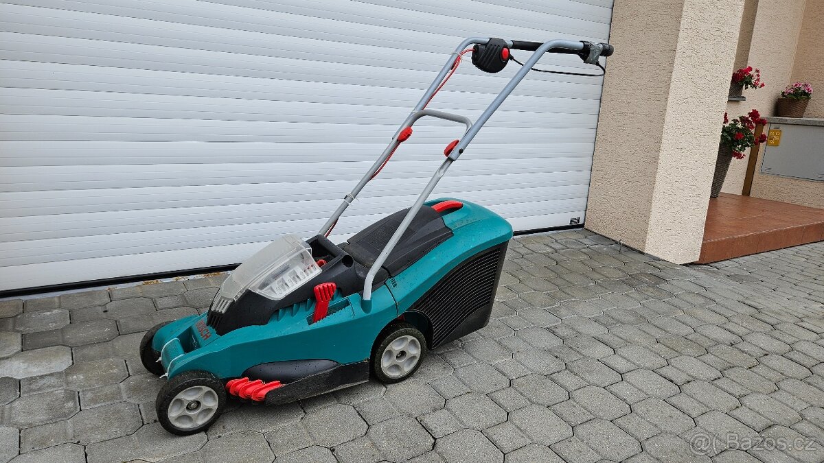Sekačka Bosch Rotak 37 LI na náhradní díly