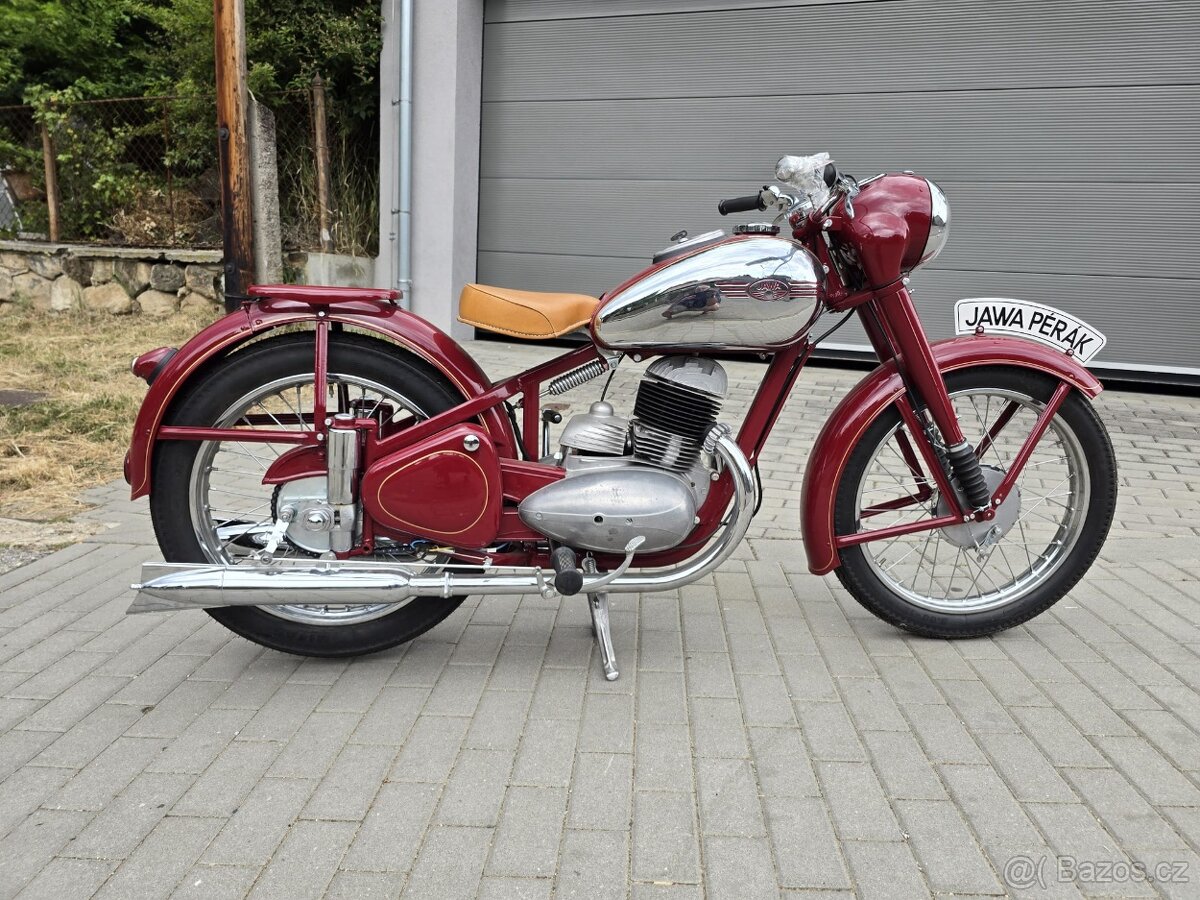 JAWA Pérák 250 ccm