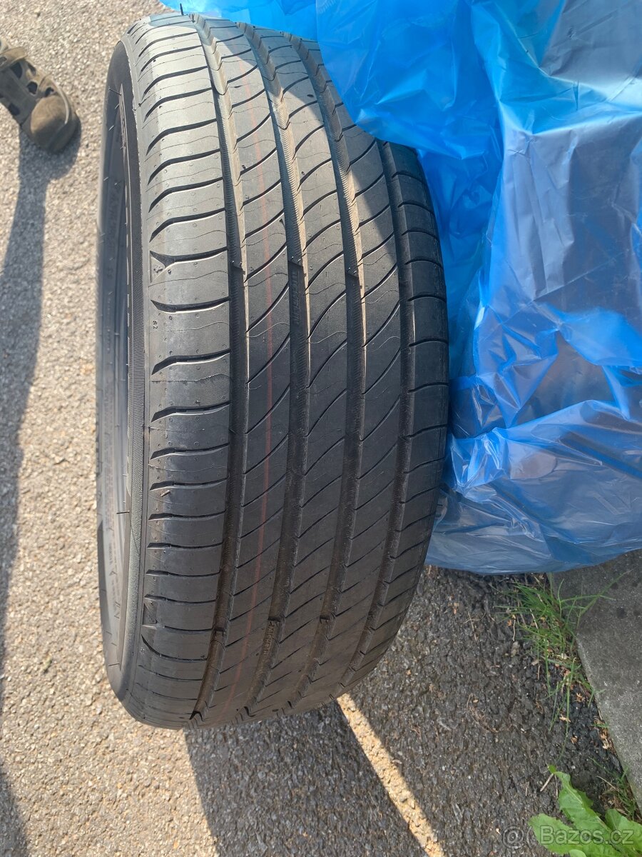 Pneu Michelin Premacy 4 195/55 R16 87H