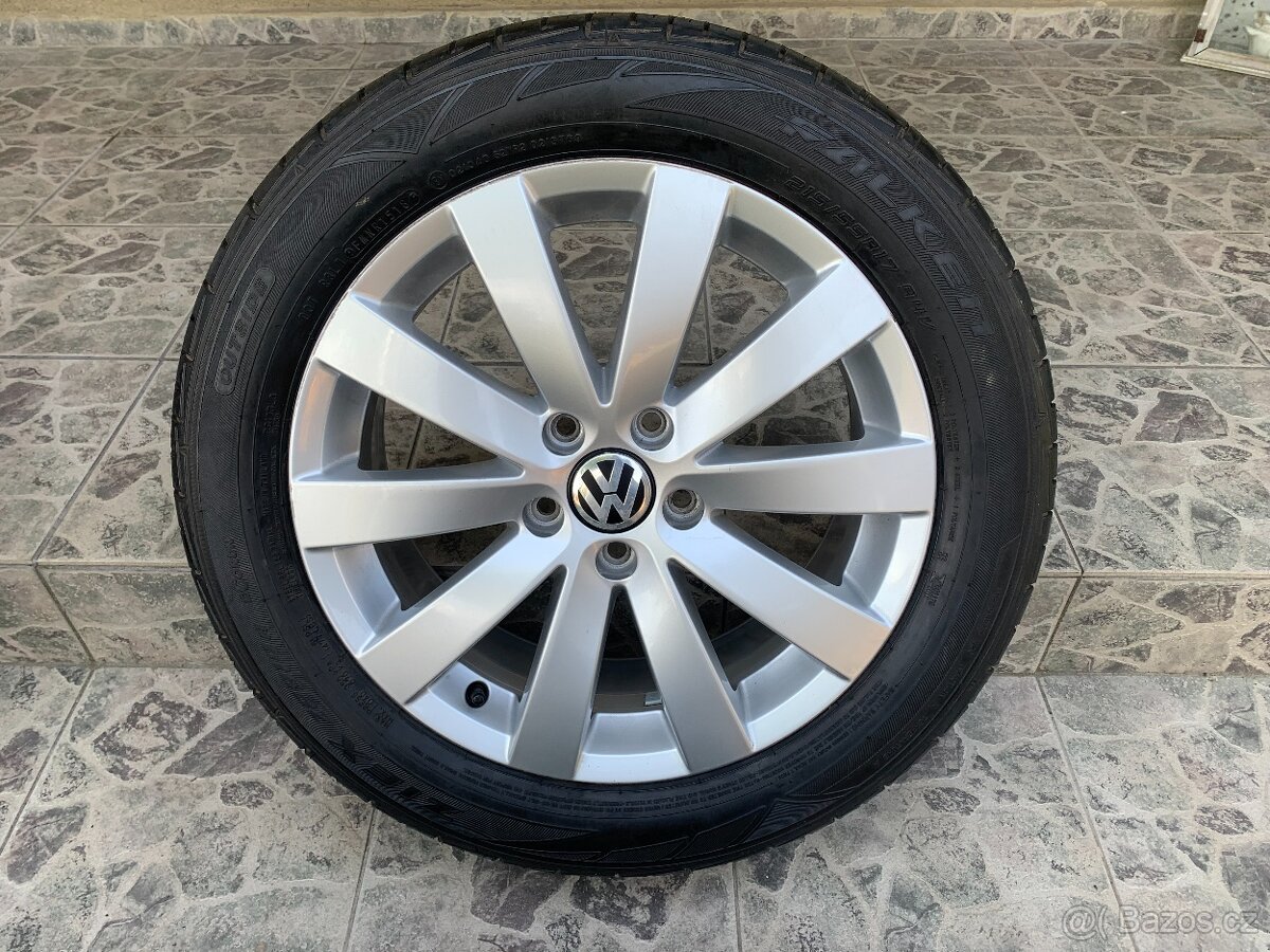VW Passat 215/55/17