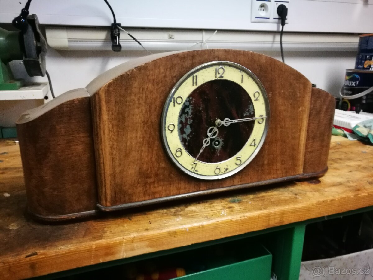 Stolni hodiny starožitné