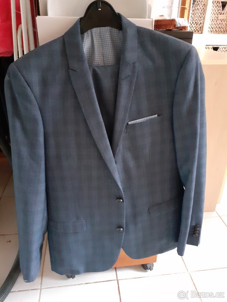 Pánský/ chlapecký oblek