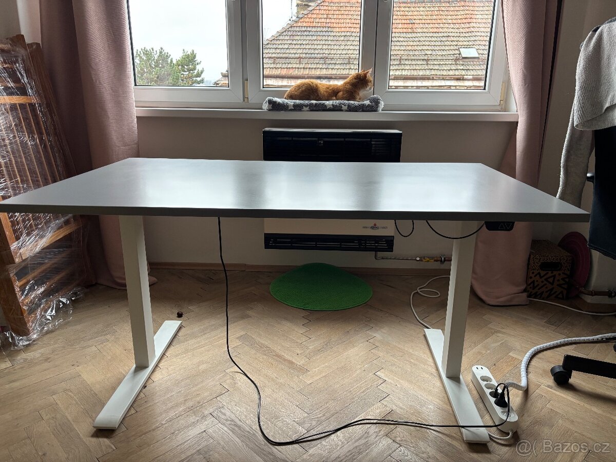 Polohovací stůl Rodulf