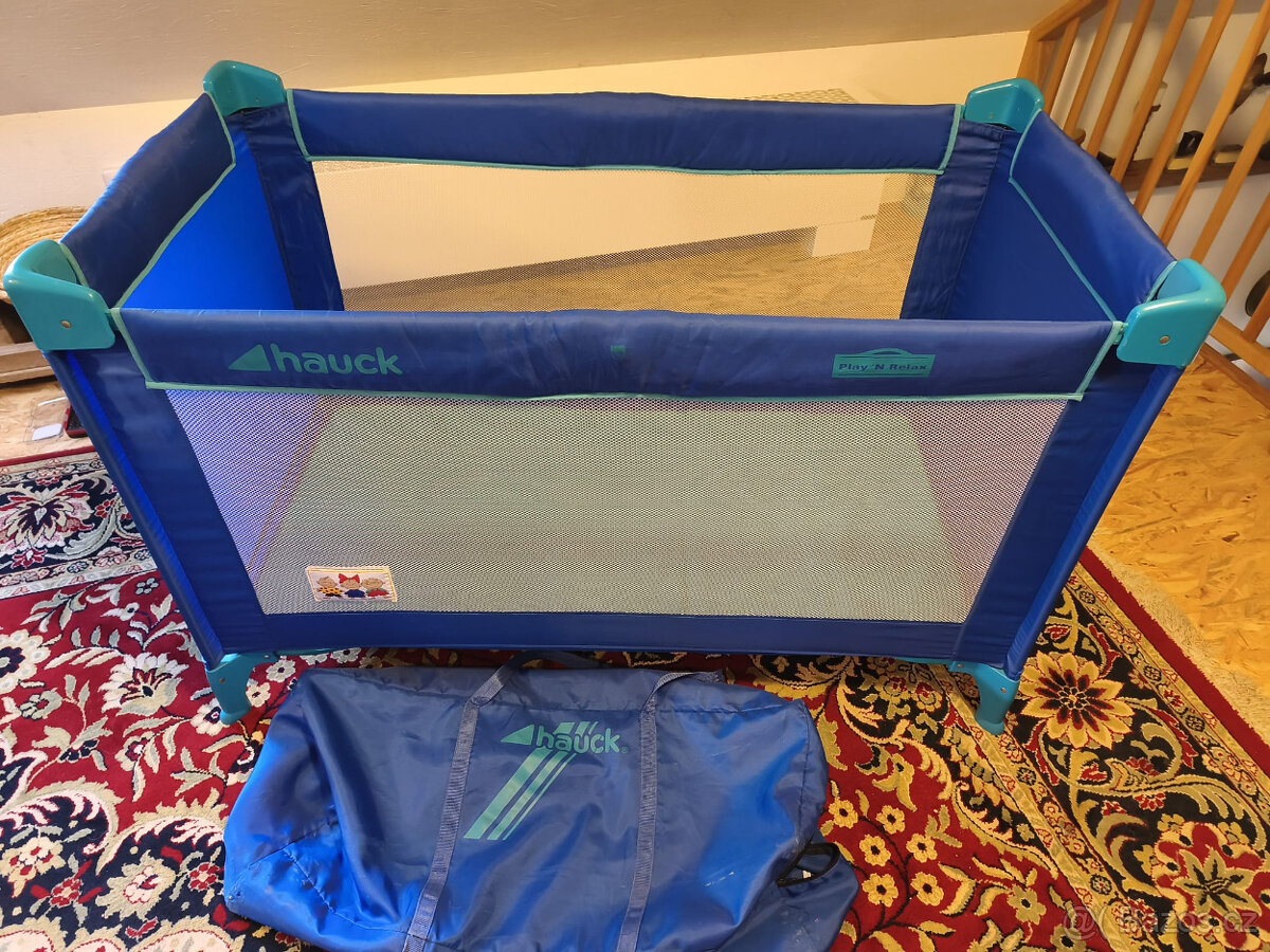 Cestovní postýlka Hauck 60x120 za 500,-