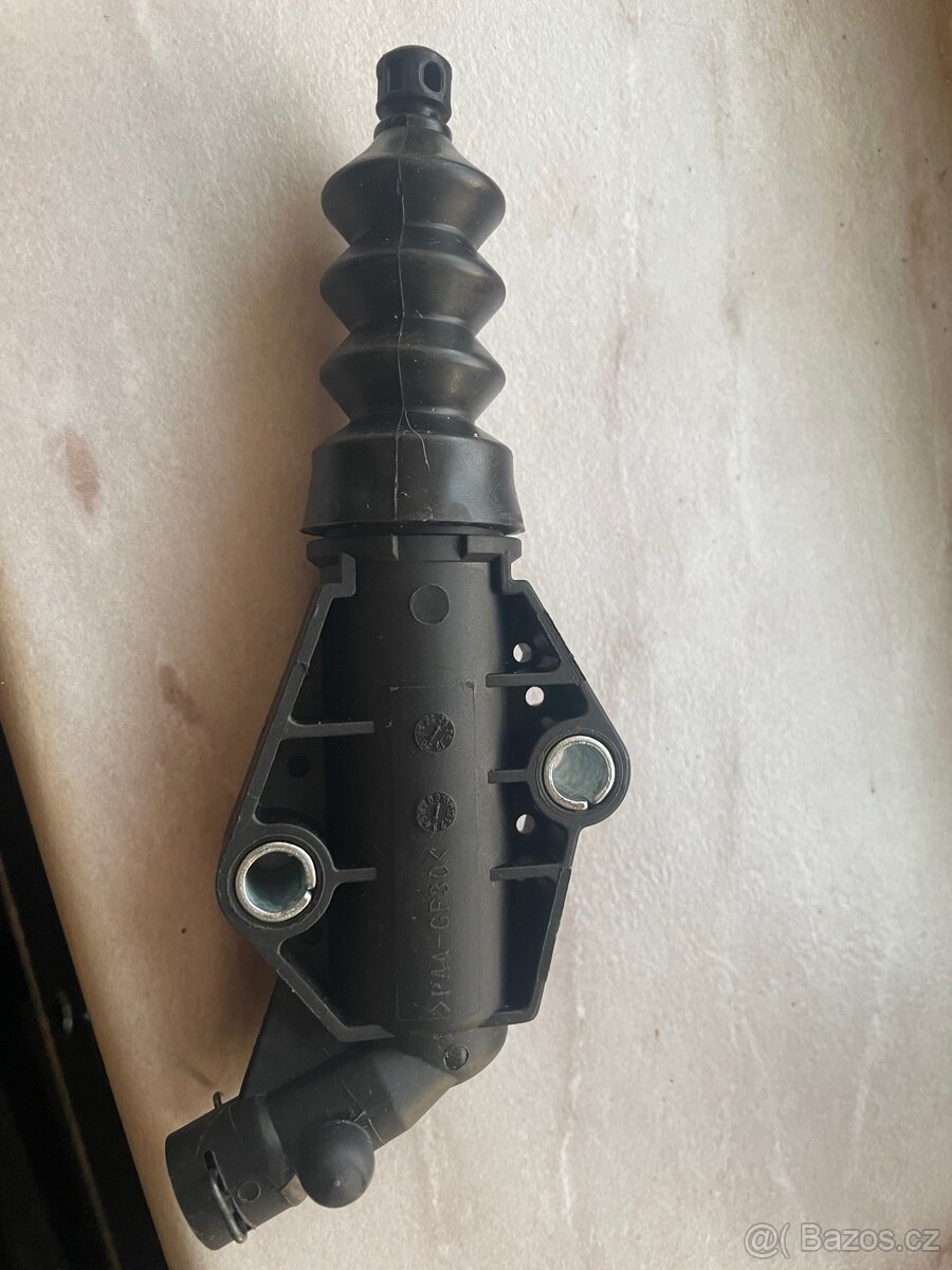 Spojkový válečel fiat stilo 1.6