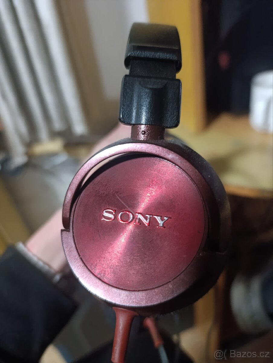 Sluchátka SONY