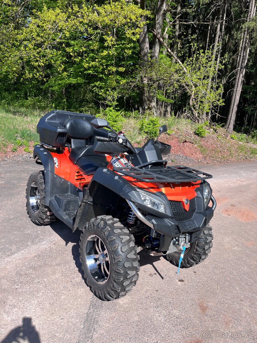 Prodám CF moto 800 Gladiator