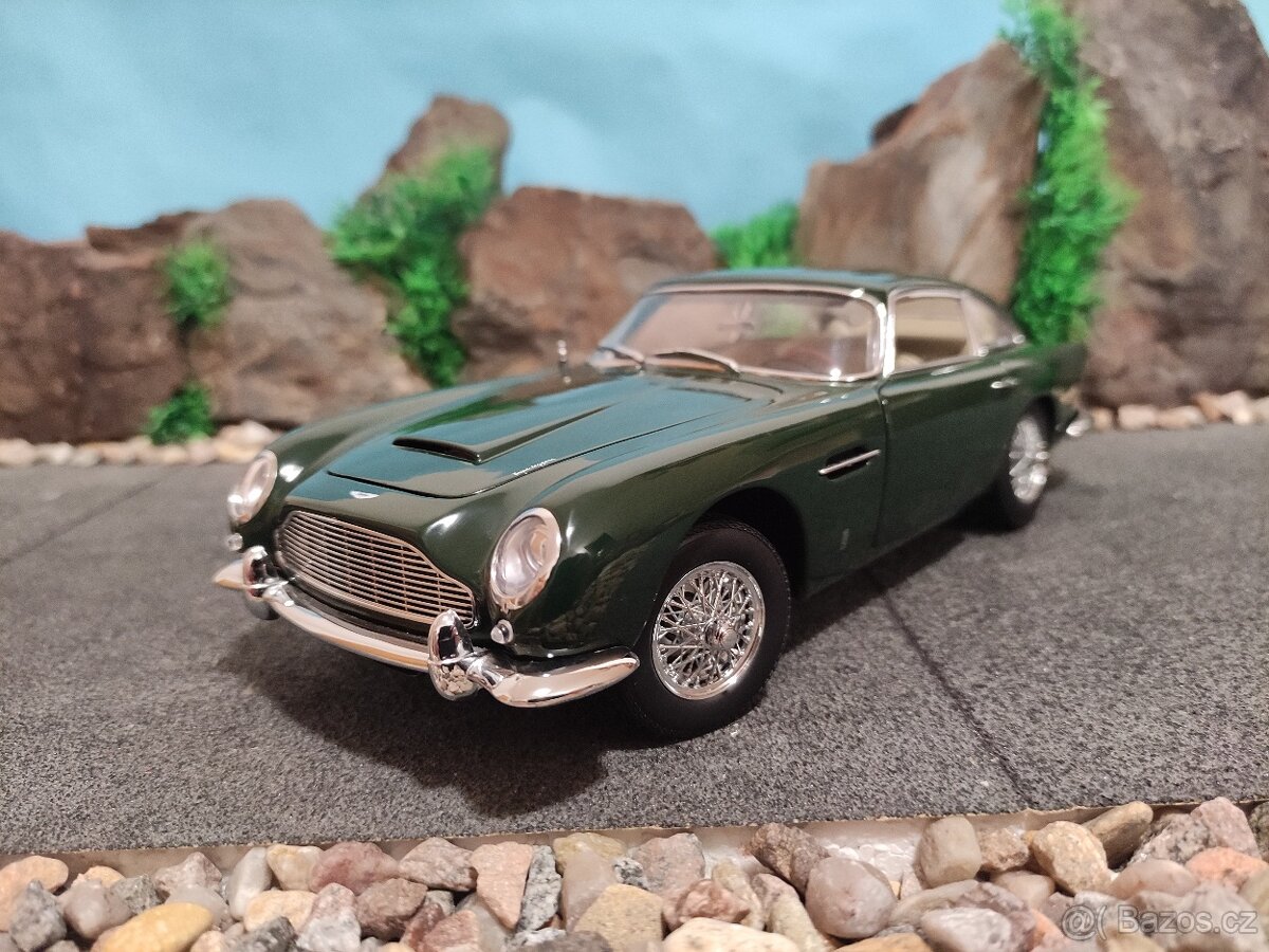 prodám model 1:18 Aston Martin DB5