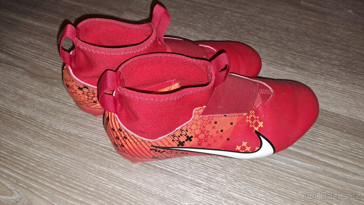 Kopačky Nike vel. 36,5