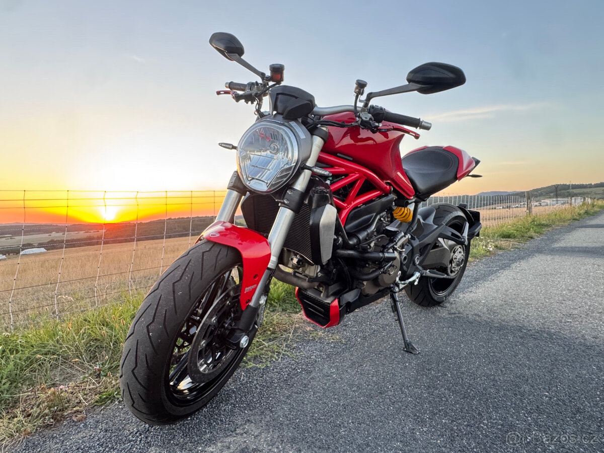 Ducati Monster 1200