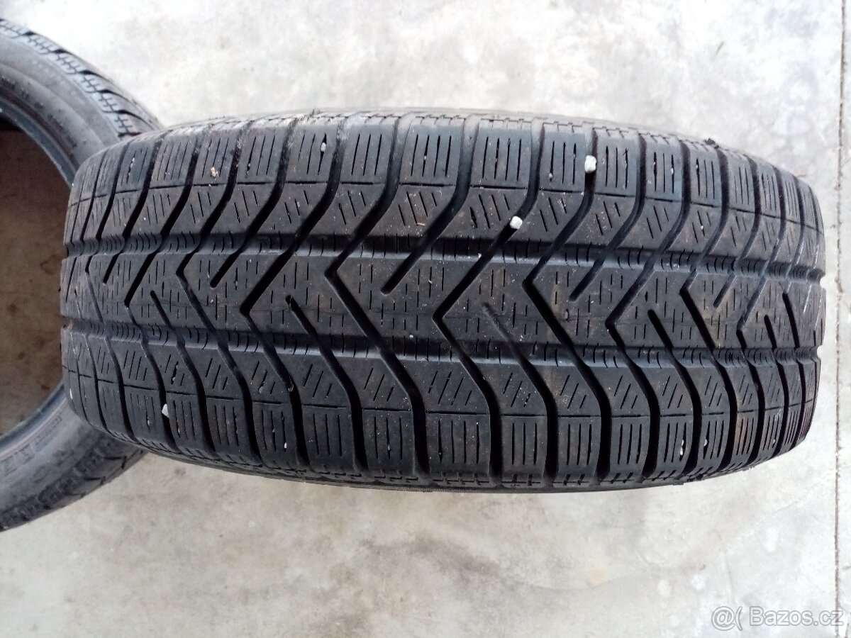 Zimní pneu 185/55r15