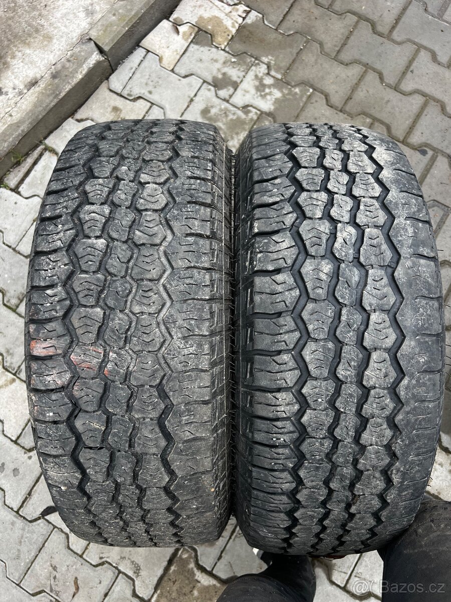 Offroad pneu 265/70 r15