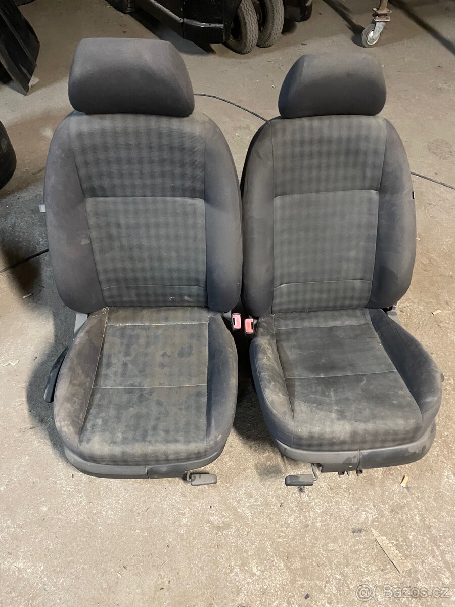 Sedačky Škoda Octavia 1 combi