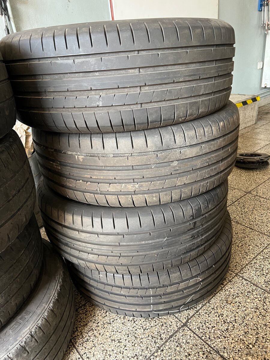 letní pneu dunlop sport Maxx rt2 225/55 r18