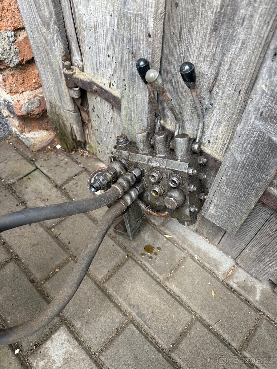 Hydraulický rozdělovač