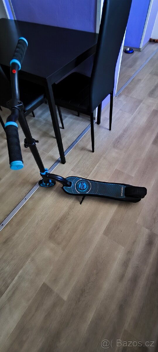 Dětská elektro koloběžka
