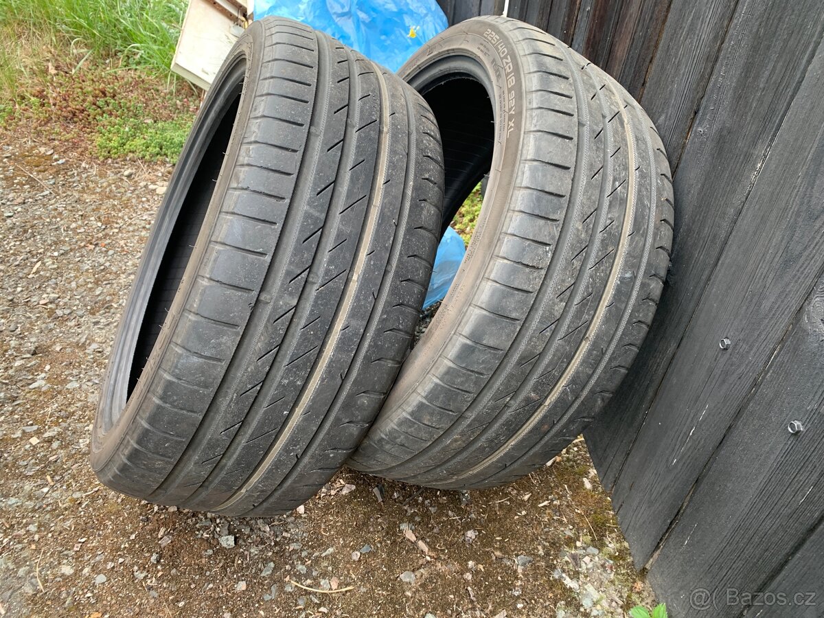 Pneu Nokian 225/40 R18