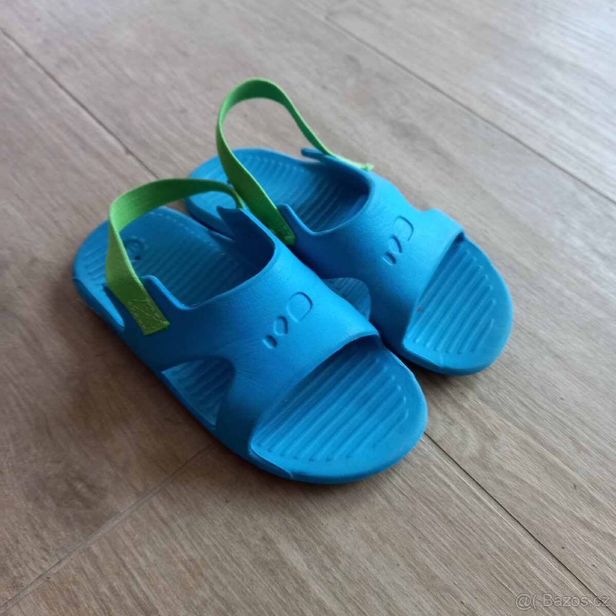 Cukle, sandálky Decathlon vel 25-26