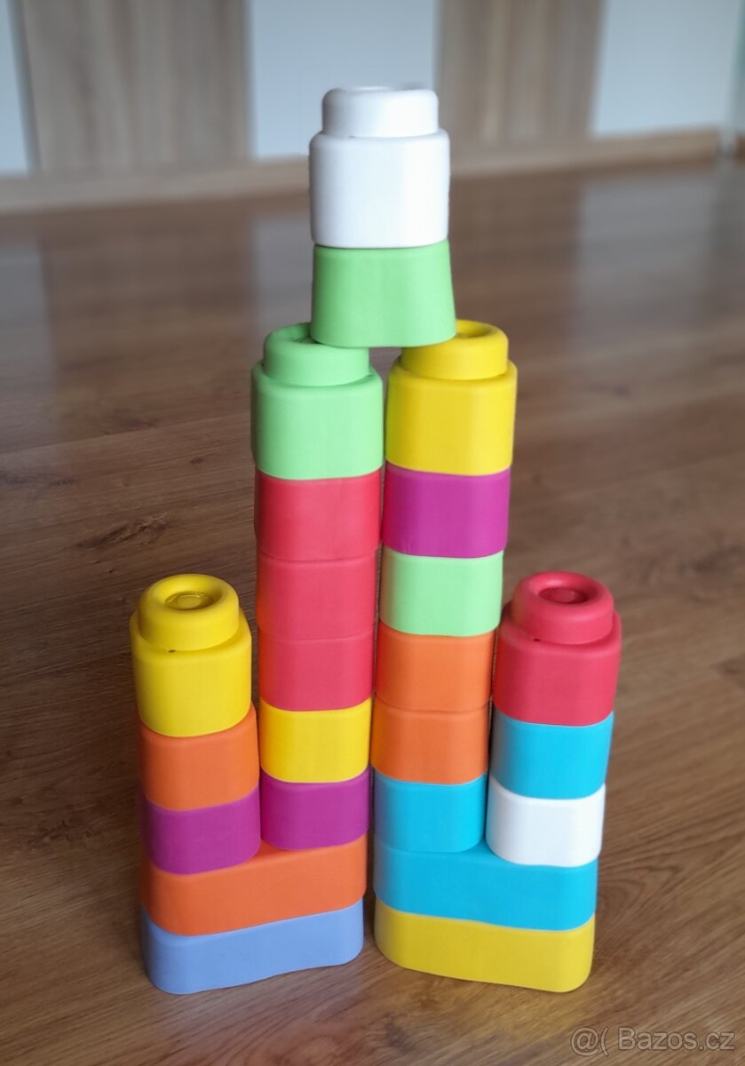 Měkké kostky Clementoni 24 ks, 6M+