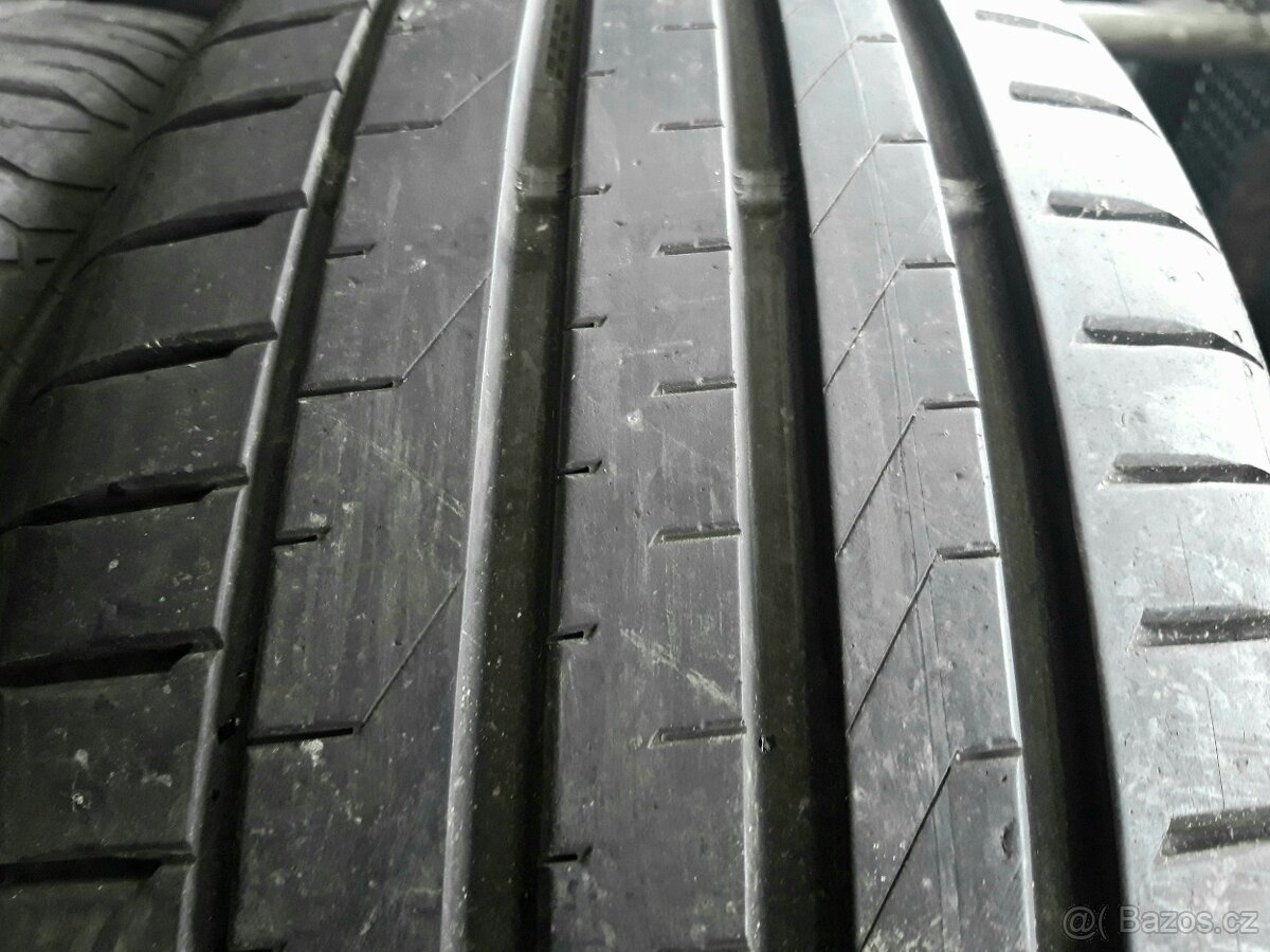 2ks pěkných letních pneu 225/45 R19 Falken