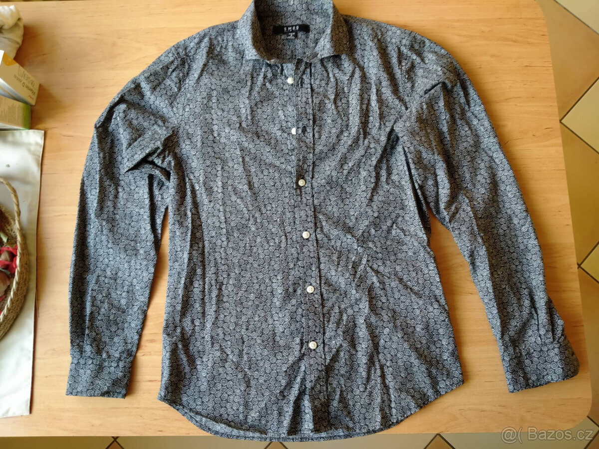 Chlapecká košile slim fit S