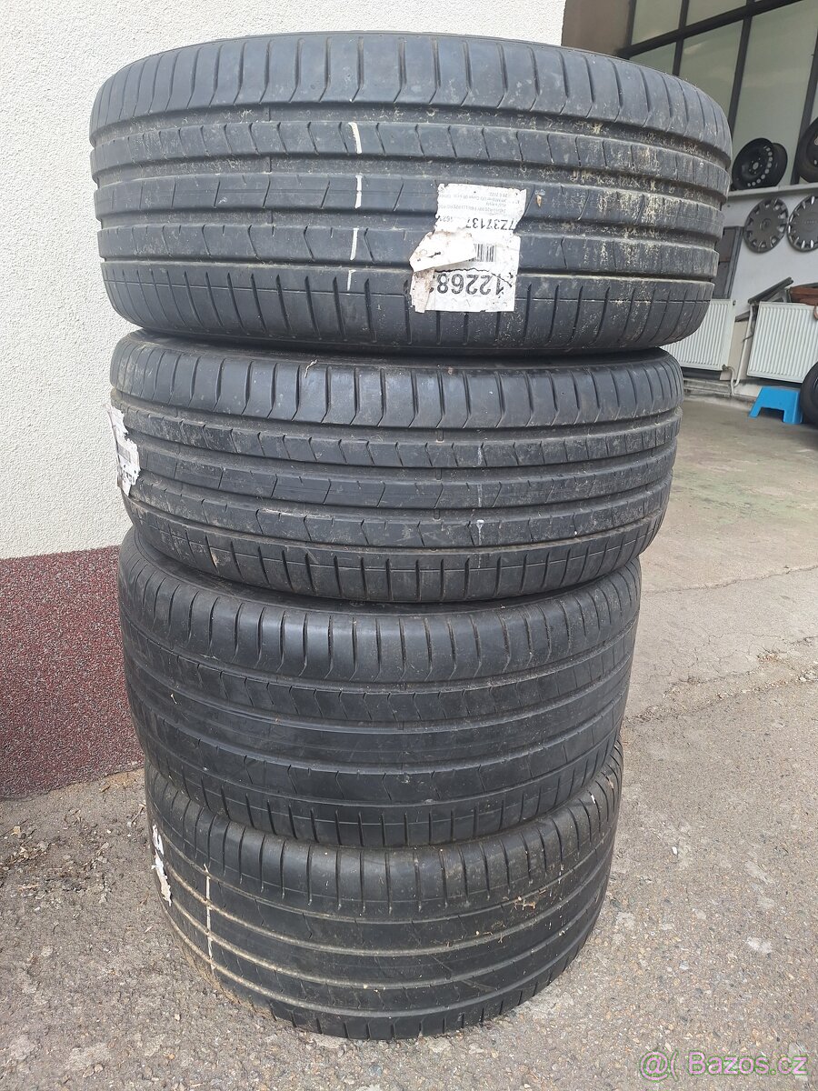 Letní pneu dvourozměr Pirelli R20