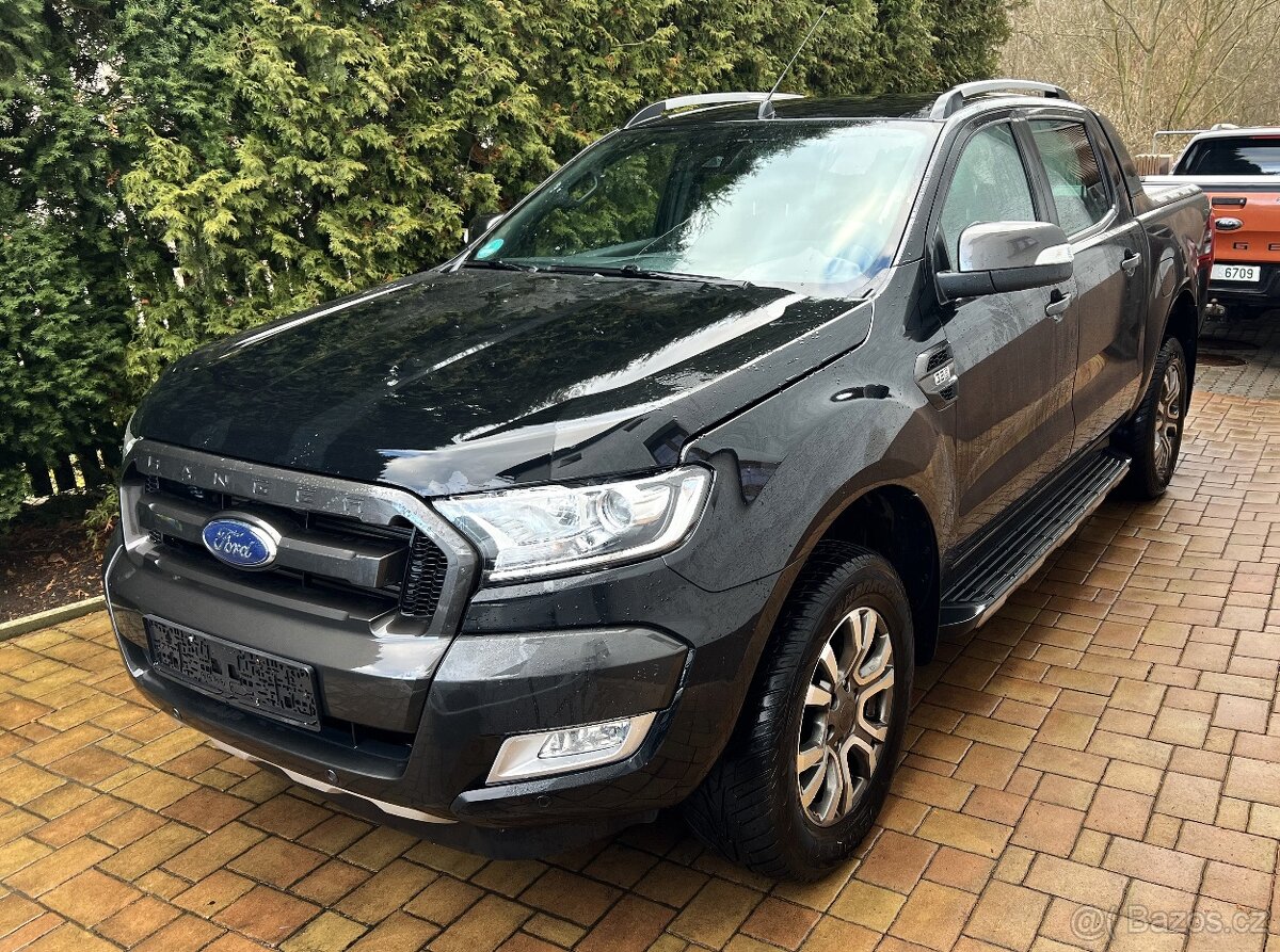 Ford Ranger WILDTRAK 3.2 2018 A/T ACC ROLETA EXTRA UZÁVĚRKA