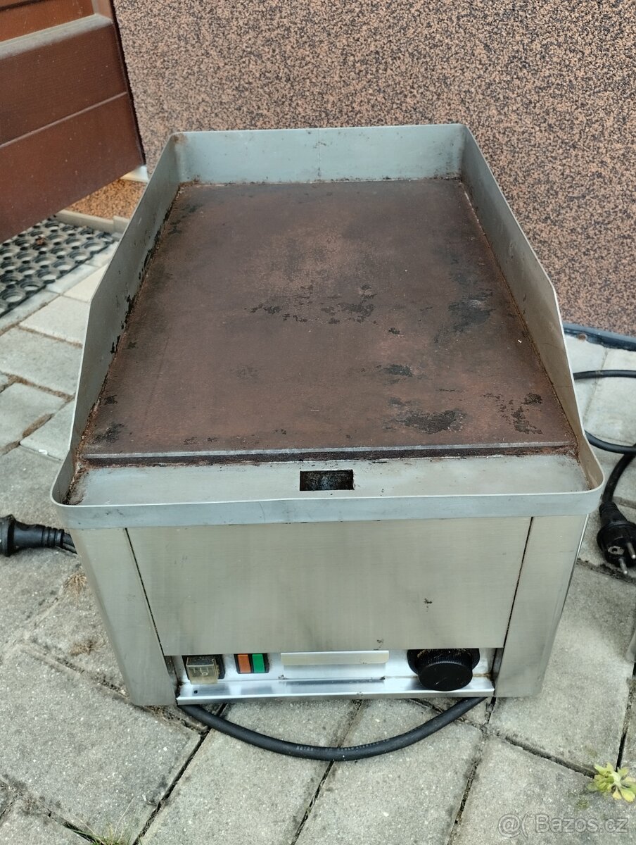 RM GASTRO grilovací deska a hotdogovač