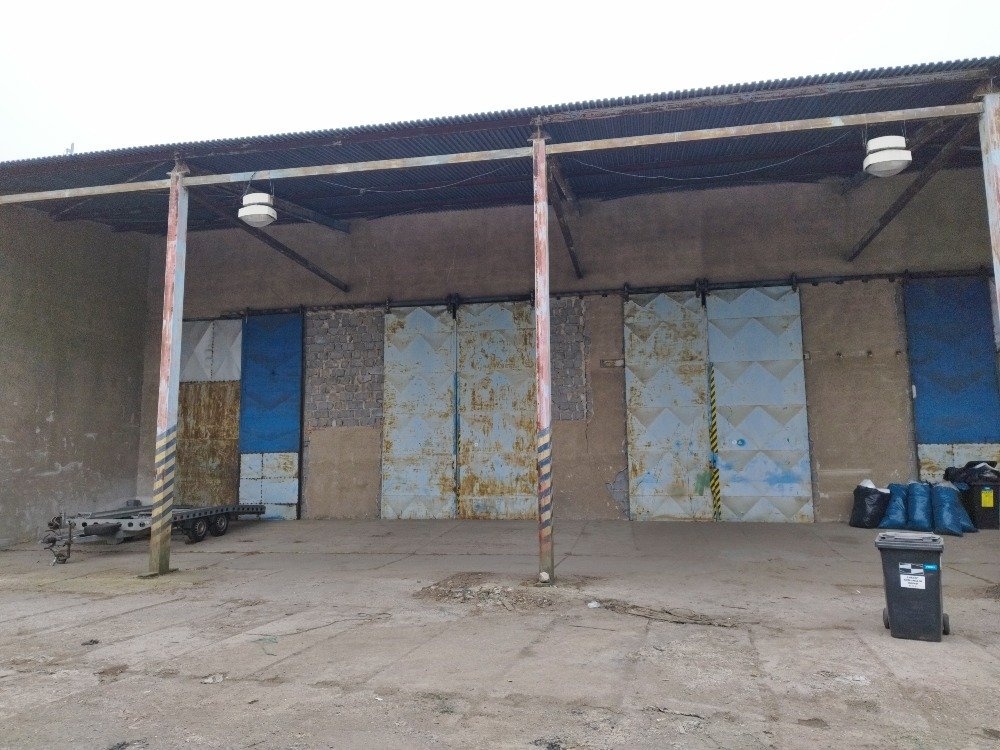 Pronájem VÝROBNÍ HALY a SKLADU v Hradci Králové 835m2