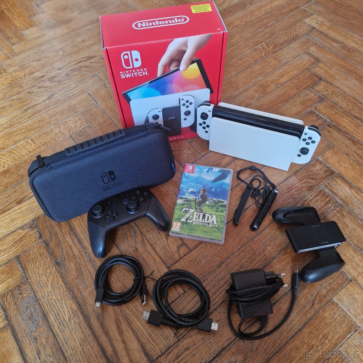 Bundle Nintendo Switch (OLED) bílá, hra, ovladač, pouzdro