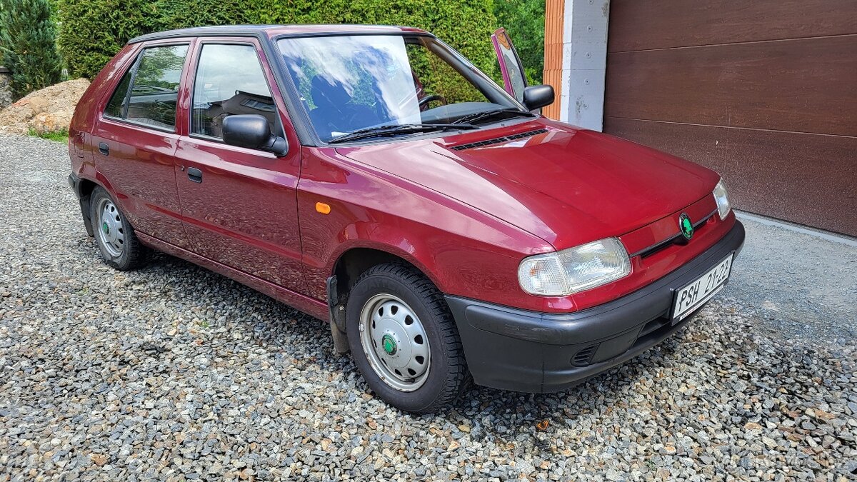 Škoda Felicia 1.3 68 000km První maj. ročník 1933, garáž