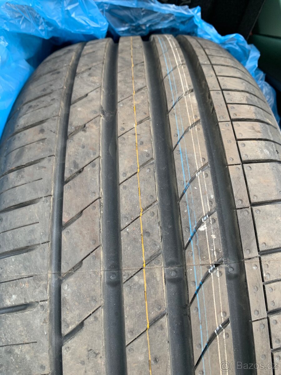 Nové pneu 4x Nexen N’Fera SU1 205/50 R17