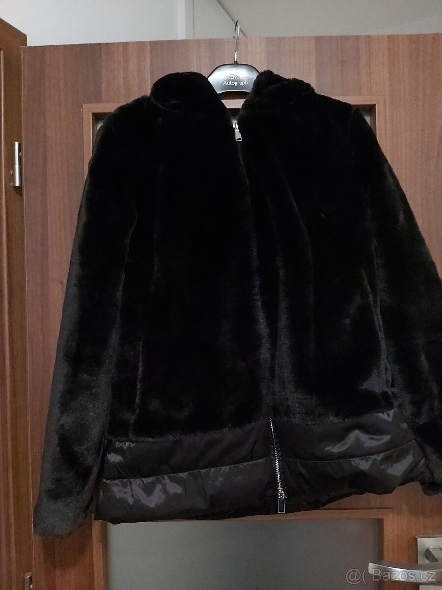NOVÝ kabátek z umělé kožešiny, vel. M, zn. Baťa