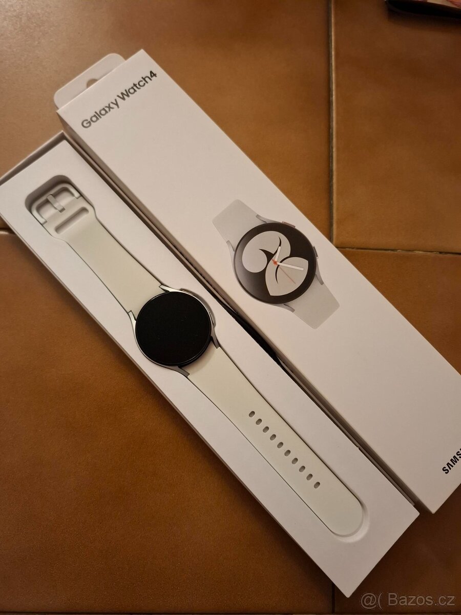 SAMSUNG WATCH4