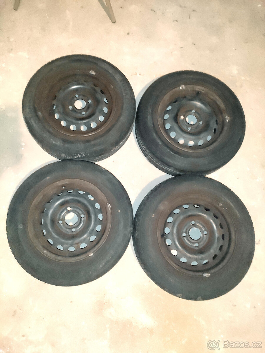 Komplet kola ocelový disk a letní pneumatika 175/70 R13