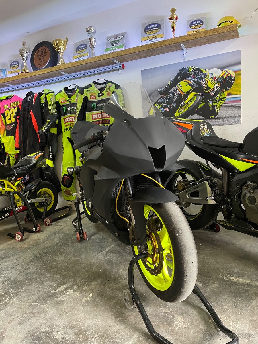 Okruhovka cbr 600rr
