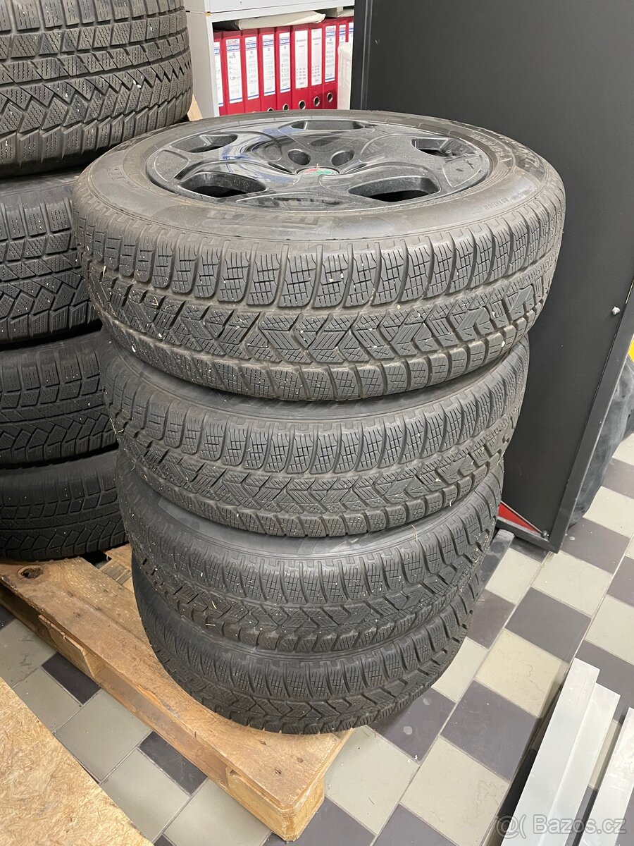 Zimní kola Alfa Romeo Tonale - Pirelli Scorpion Winter R17