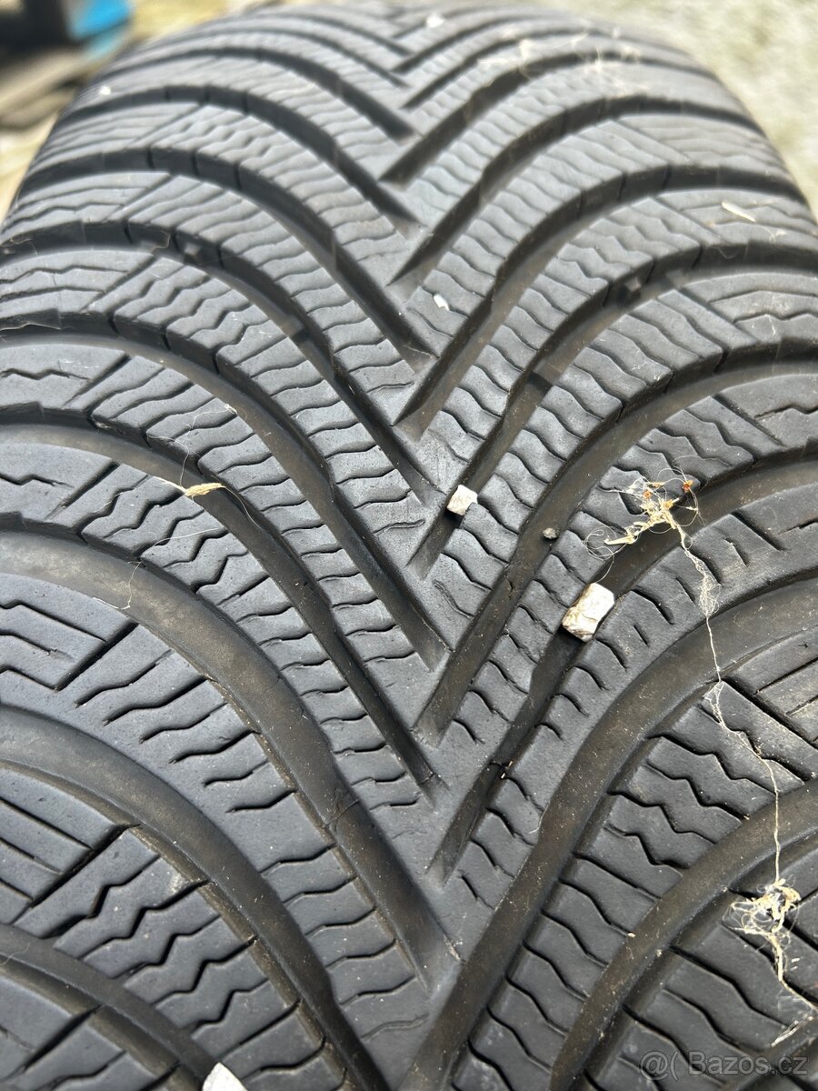 Pneumatiky 205/60R16
