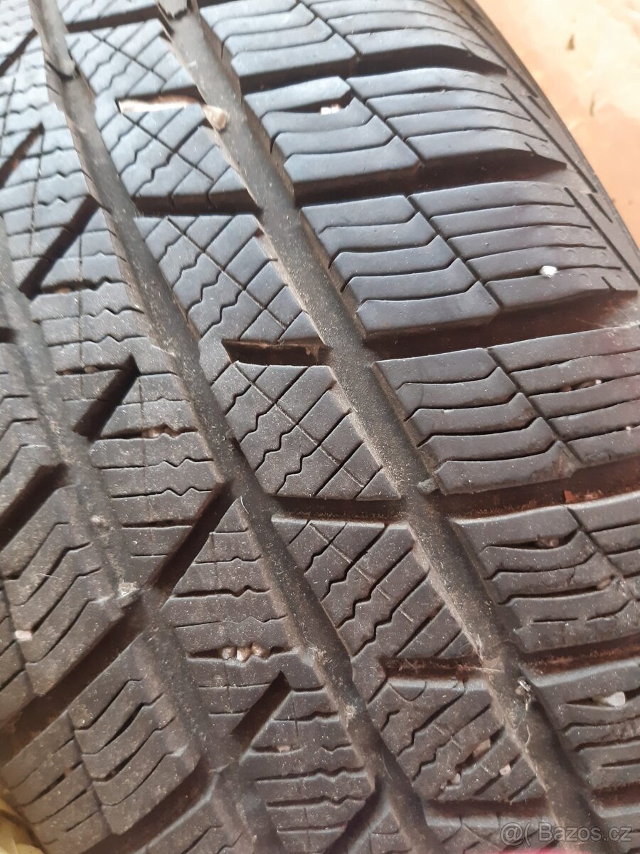 Prodám zimní pneu