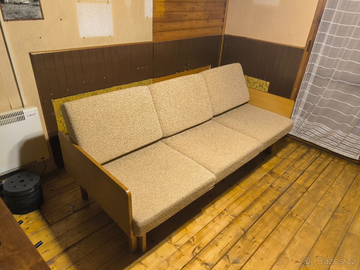 Jitona, pohovka Leona