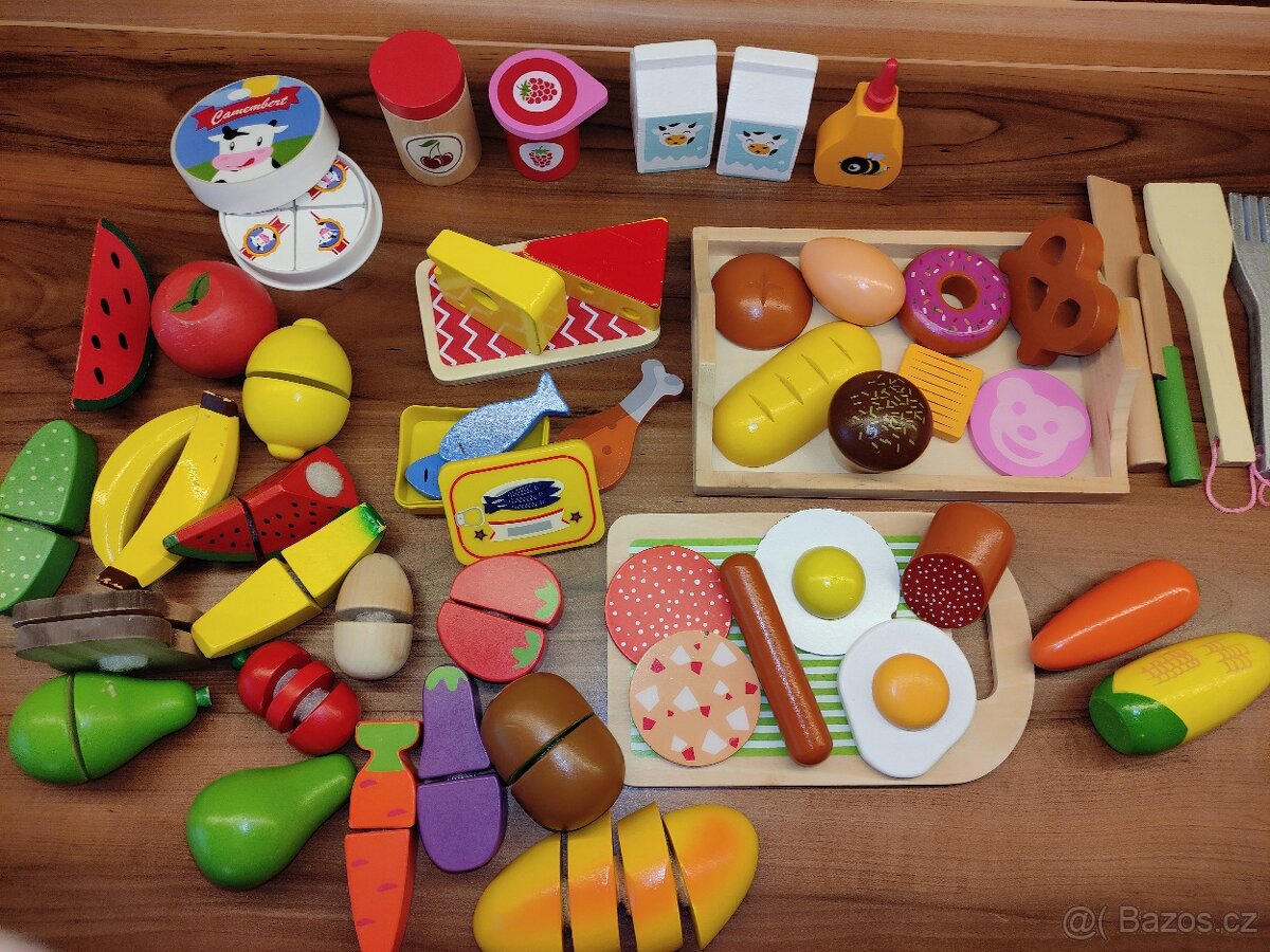 Dřevěné/plastové potraviny, nádobí, spotřebiče