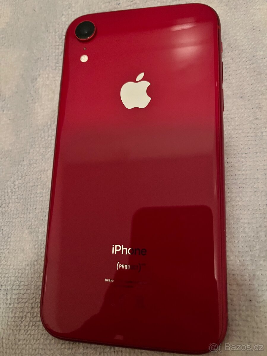 IPhone XR baterie 100 %