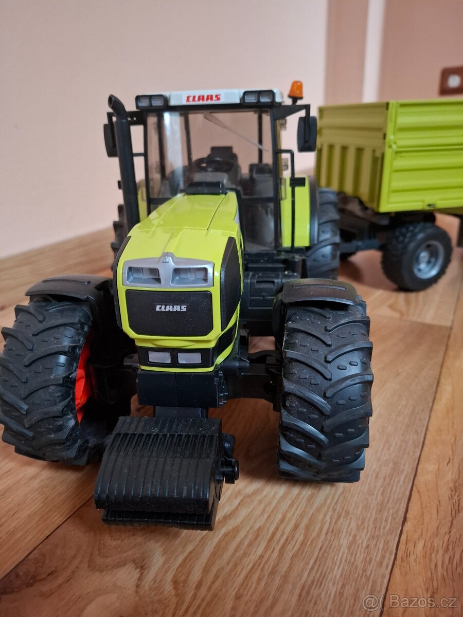 Traktor Claas