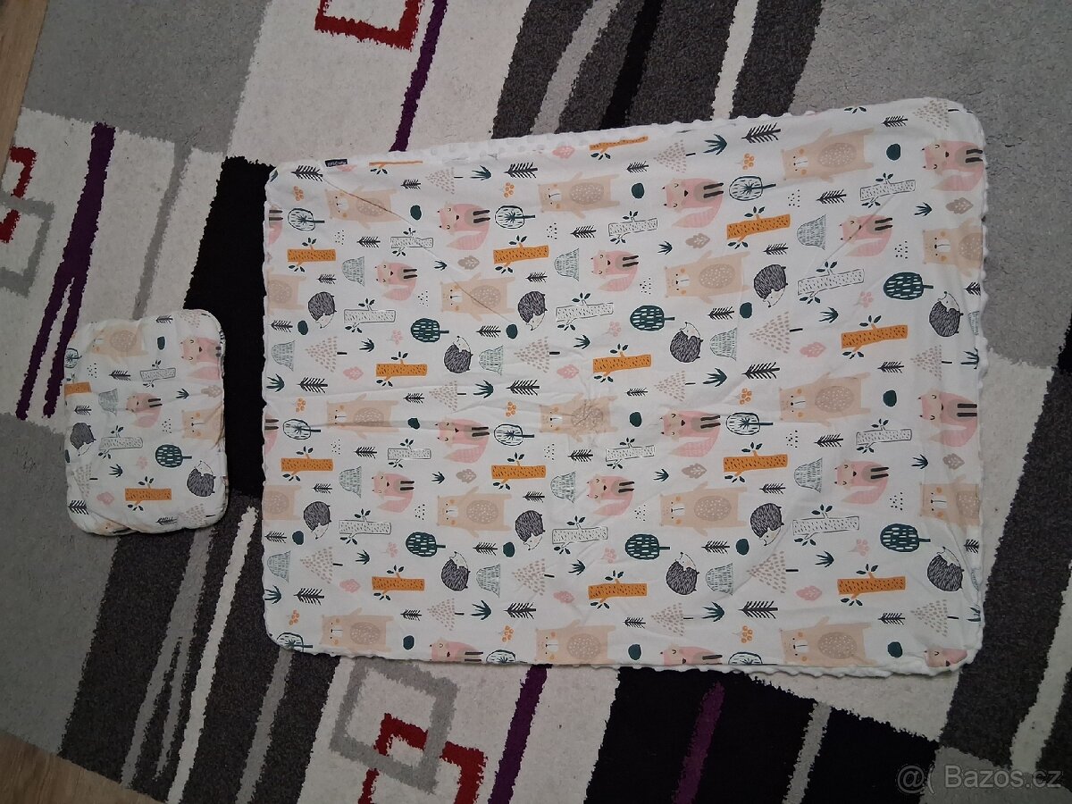 Přikrývka a polštářek set do kočárku