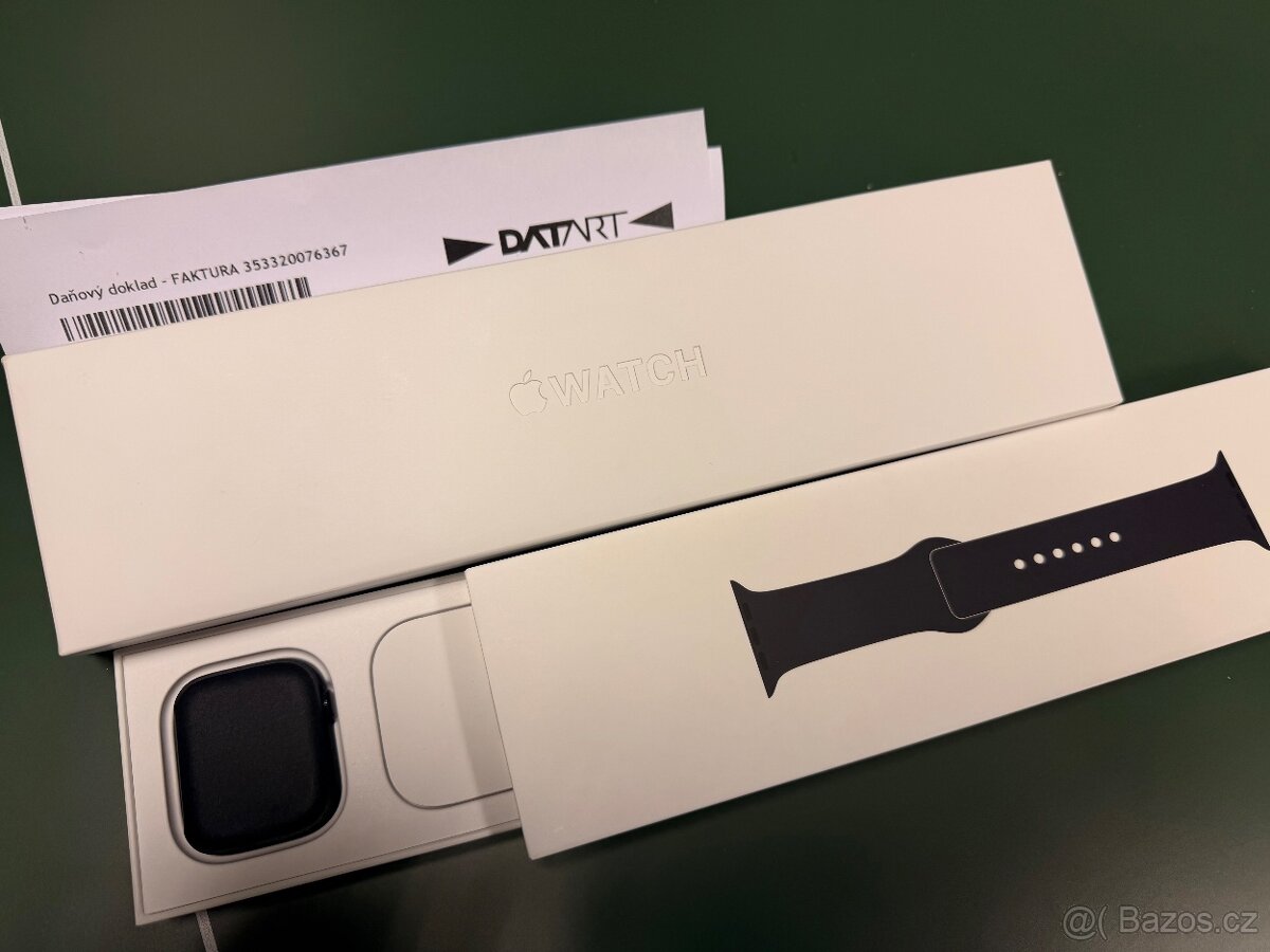 Prodám Apple Watch Series 8 (45 mm) – Midnight