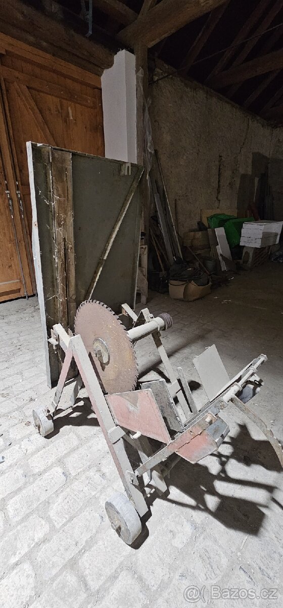 Cirkulárka s kolébkou